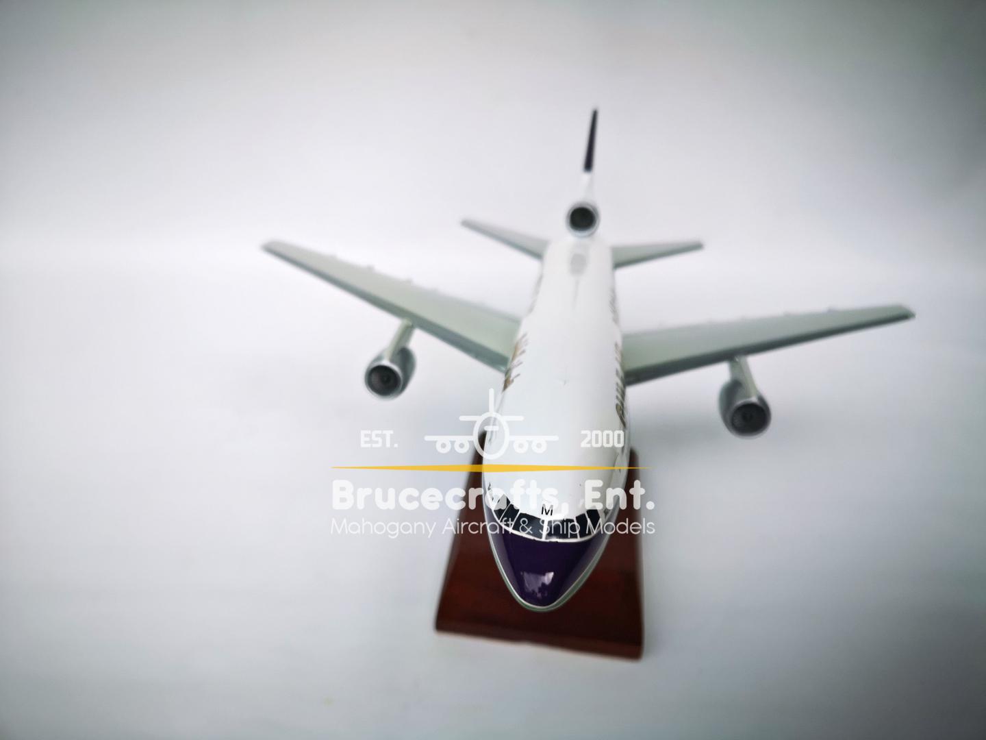 Lockheed L-1011 TriStar-200 Gulf Air Aircraft Model